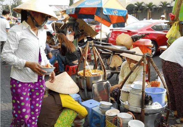 中国游客在越南的生活记录真实的越南现状